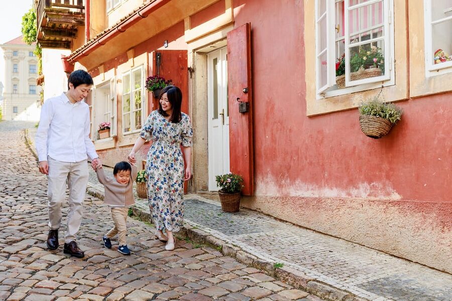 Private Prague Sunrise Photoshoot + Walking Tour - Why this Prague photo walk is different