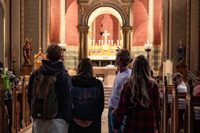Private Prague Walk with Your Local Buddy - The National Theatre and the Václav Havel Heart