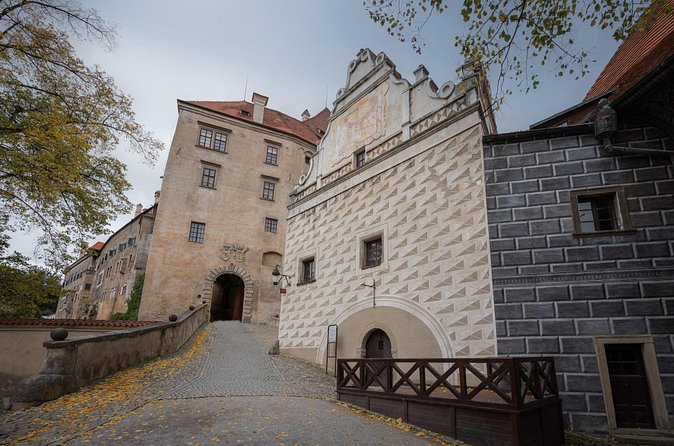 Private Romantic Whispers of Český Krumlov - A brief look at the Egon Schiele Art Centrum