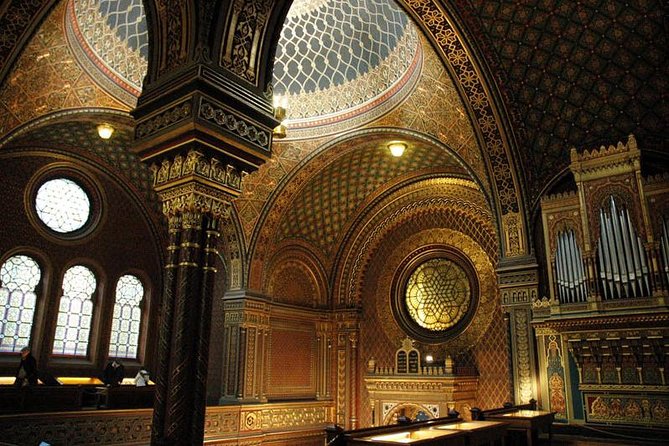Private Stories of Jewish Prague Walking Tour - The Spanish Synagogue’s Moorish Revival design