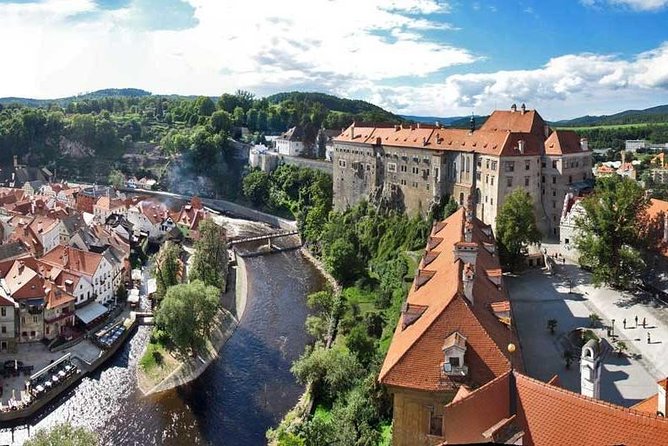 Private Tour: Cesky Krumlov Day Trip from Prague - Why Make the Long Trip From Prague?