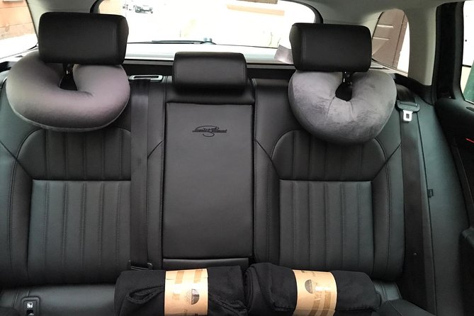 Private Transfer from Prague Airport to the City Centre - What happens between baggage claim and your hotel