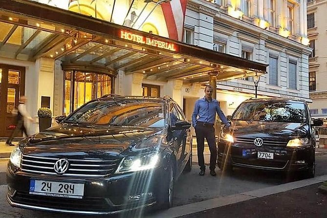 Private Transfer from Prague to Berlin or from Berlin to Prague - Who should book this transfer?
