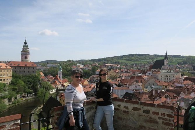 Private transfer in a Sanitized Car Prague to Vienna with 2h stop Cesky Krumlov - Leaving Prague without the station shuffle