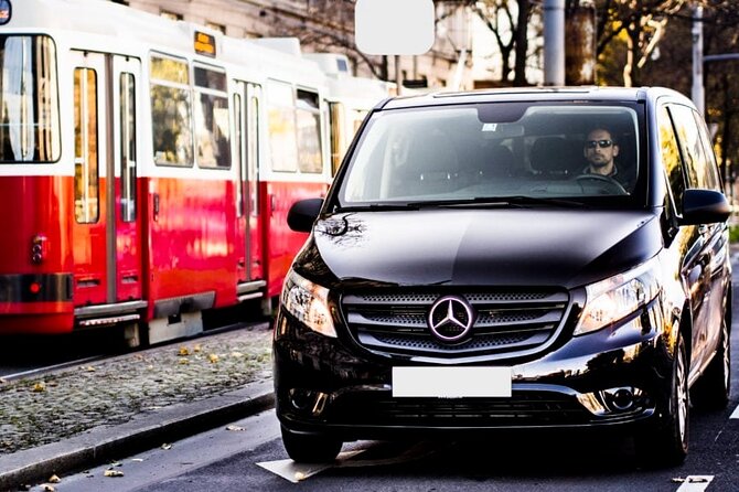 Private Transfer Prague to Passau or Passau to Prague with stop in Cesky Krumlov - Why this transfer works better than a plain ride