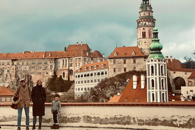 Private UNESCO Český Krumlov Trip from Prague with Local Guide - The viewpoint and the handoff to free time