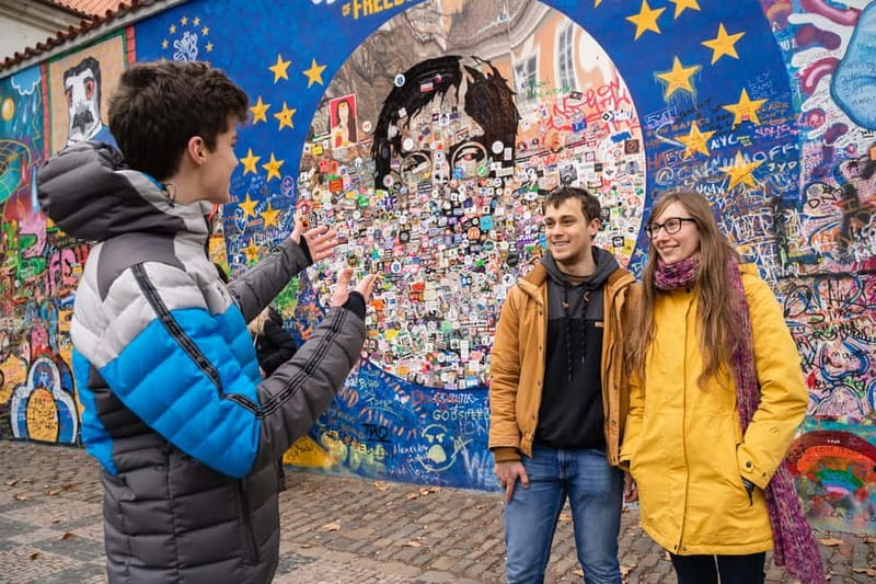 Private Walking tour: From Charles Bridge to Prague Castle - Who should book this Prague walking tour?