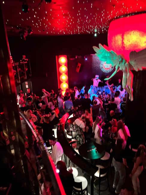 Pub Crawl with Shots and Night Club I Prague - Key points to know before booking