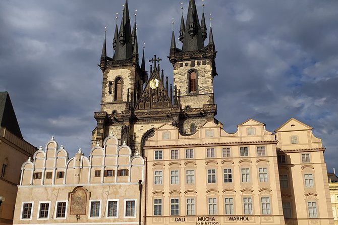Religious Prague Walking Tour - What the guides add to the experience