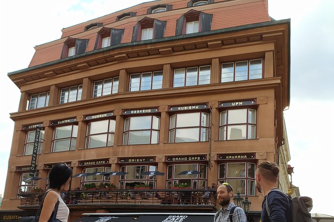 Rent-a-Friend in Prague - What the $216.86 price means for your group