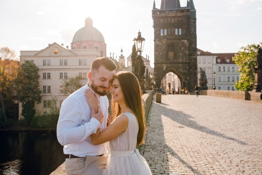 Romantic Photoshoot Experience for Couples in Prague - Why this one-hour Prague photoshoot works
