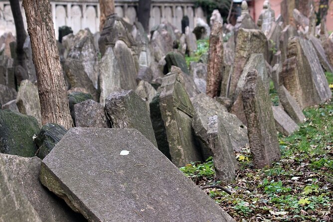 Scary Prague Walking Tour - Guide style matters more than the route