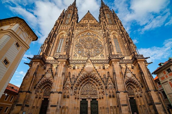 Self-Guided Audio Tour - Prague Castle District - Starting beside the Old Royal Palace