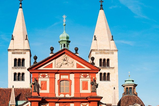 Self-Guided Audio Tour - Prague Castle District - How the mobile format works in real use