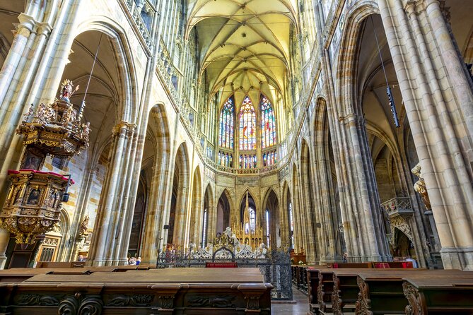 Skip the line: Prague Castle Interiors Tour with Local Guide - Golden Lane and the castle’s smaller stories