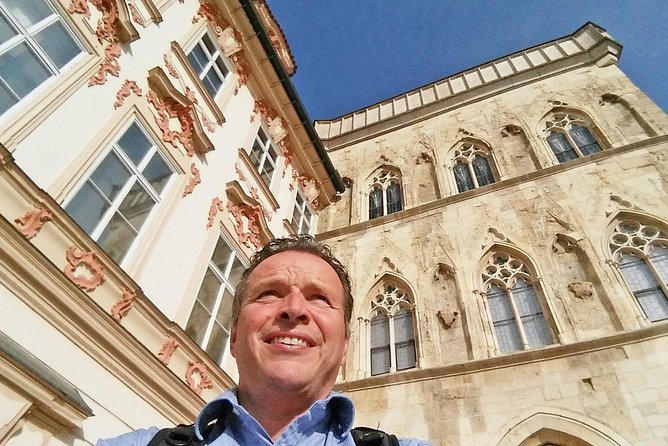 Small Group Prague Old Town and Jewish Quarter Walking Tour - Starting in Old Town Square