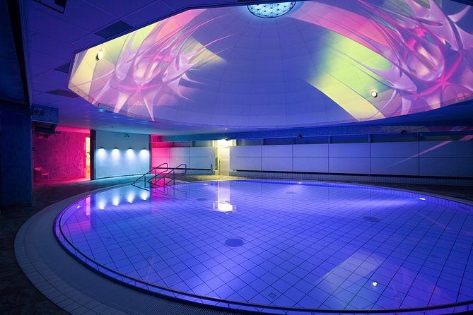 Small-Group Saxon Switzerland NP Easy Tour & Unlimited Thermal Baths - The guide can shape the whole day