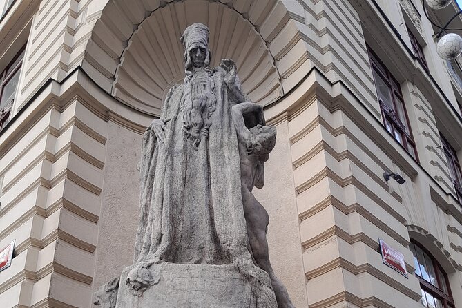 Small-Group Tour through the History of Jewish Prague - Why this short walk works in Prague’s Jewish Quarter