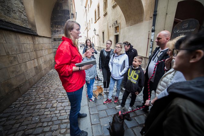 Small-Group World War 2 & Operation Anthropoid Tour in Prague - The assassination and the Bat’a department store