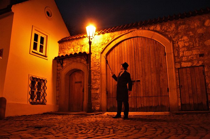Telltale Ghost Tour - The Astronomical Clock closes the loop