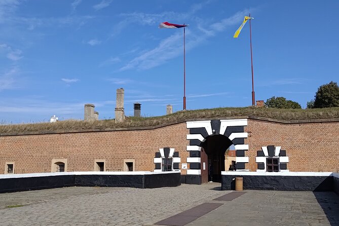 Terezin: Private Half-Day Tour from Prague - Walking, weather, and what to bring