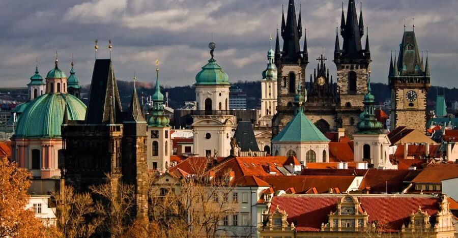 The essentials of Prague - From alchemists to the Velvet Revolution