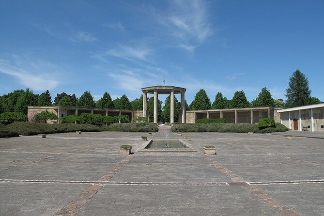 The only full Anthropoid tour with a visit to curve and Lidice, by private car - What the private car adds