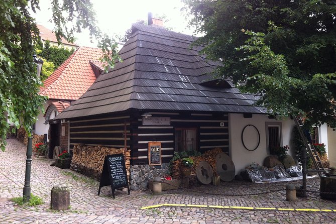 The Ultimate Prague History Tour - Malostranské náměstí and Prague’s political dramas