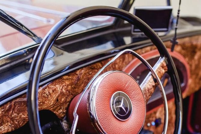 Vintage Cars Prague - Grand City Tour 150min / 1-6 pers. 2,5hrs - National Museum, Mozart, and Wenceslas Square