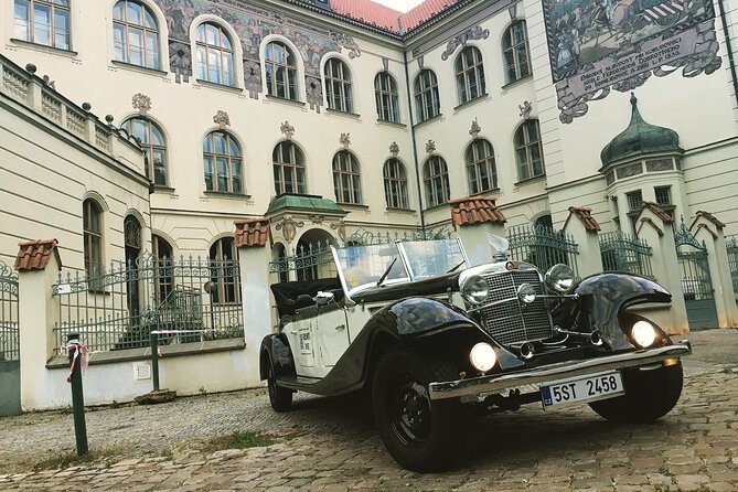 Vintage Cars Prague - Grand City Tour 150min / 1-6 pers. 2,5hrs - Pařížská Street and the elegant Old Town route