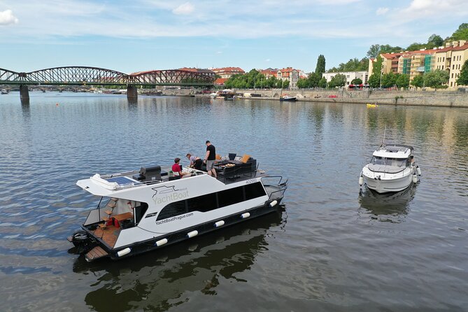 VIP Prague YachtBoat ONE Experience: All-You-Can-Drink - What the three hours are really worth