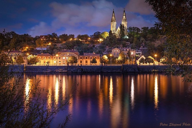 VIP Private tour Prague: Castle, Lunch, Beer, Boat - Lennon Wall and Prague’s recent past