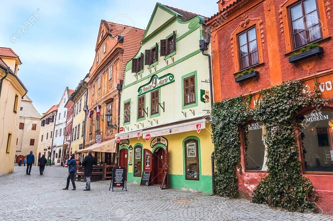 Walking private guided tour in Cesky Krumlov with local certified guide - Is $229.75 good value for four people?