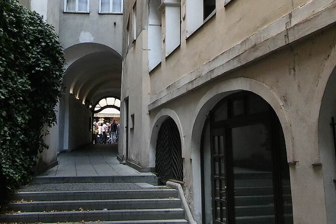 Walking Tour in Prague with Local Historian - Why this Prague walk takes the road less traveled