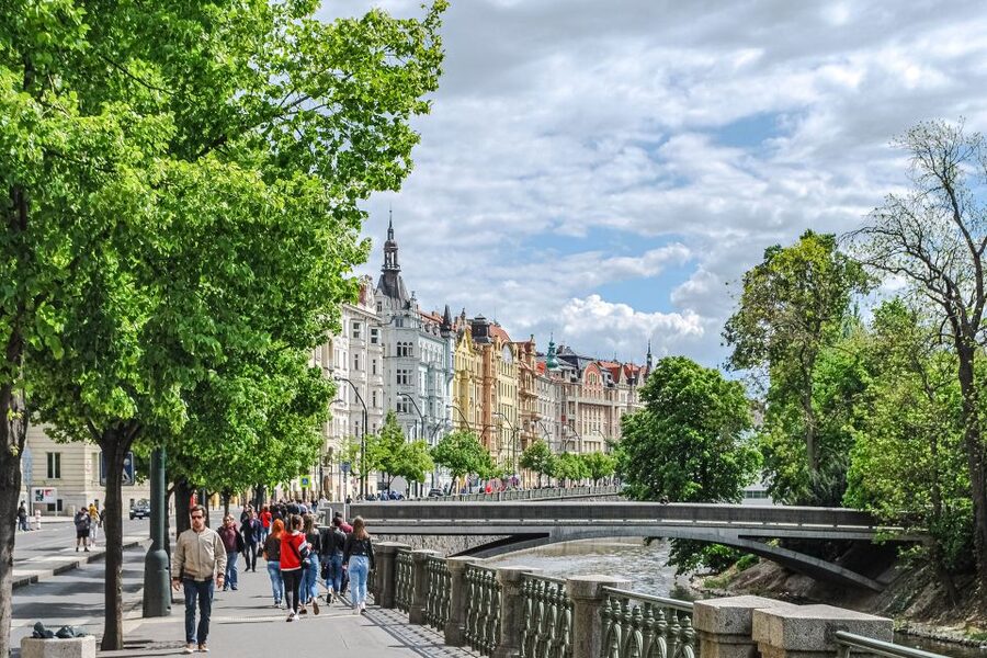 Walking tour of Prague in French : Nové Město - Starting at Jindřišská Tower and Senovážné Square