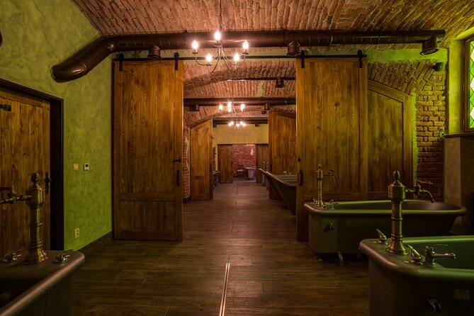 Wine SPA and Salt Cave for 1-12 people - A warm wine bath in Prague’s Holešovice district