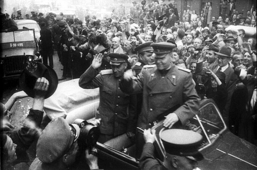 WWII and Communism History in Prague's Old Town Private Tour - Operation Anthropoid and the Price of Resistance